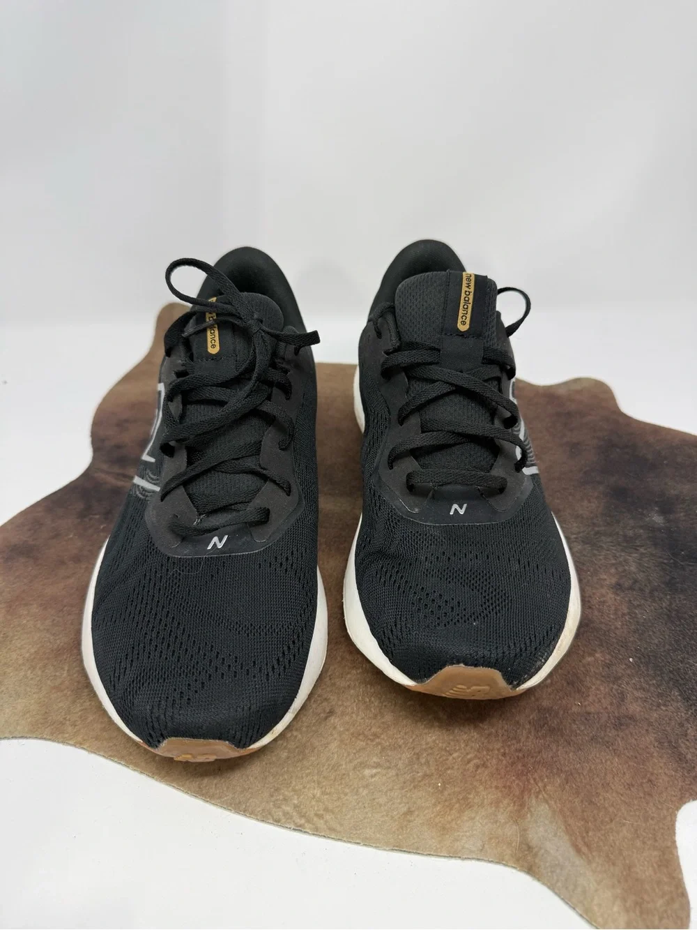 EUC New Balance Women's DynaSoft Pro Run V2 running shoes Sz 11 (GEFIOD)